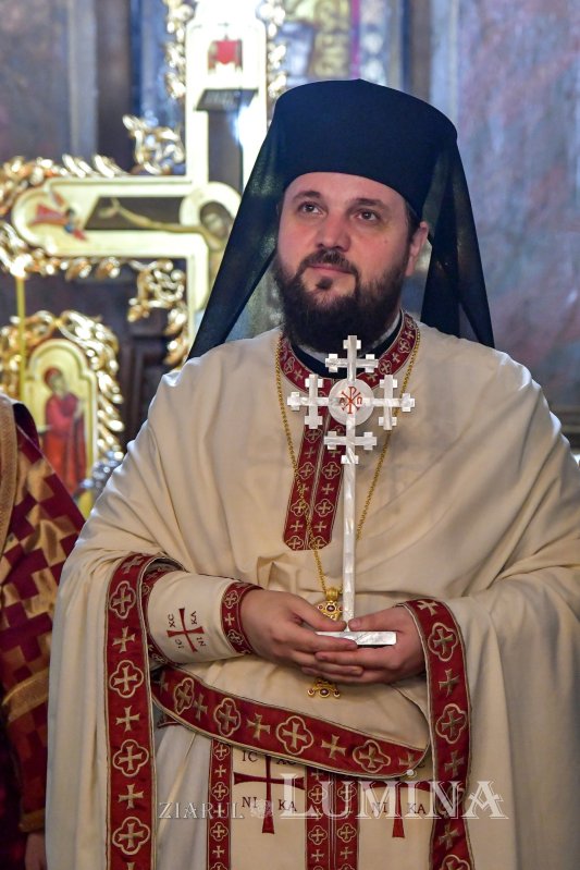 Sfântul Sfinţit Mucenic Ciprian, sărbătorit la Biserica Zlătari din Bucureşti 186611