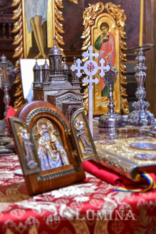 Sfântul Sfinţit Mucenic Ciprian, sărbătorit la Biserica Zlătari din Bucureşti 186615