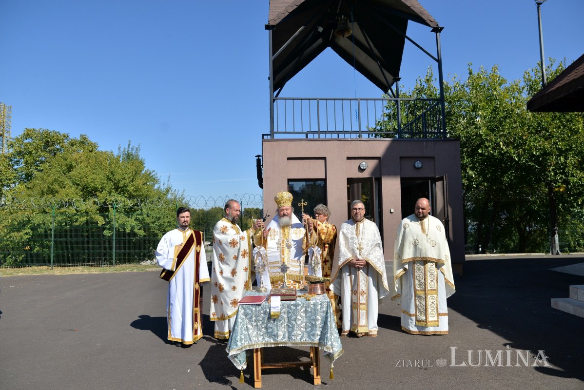 Clopot nou pentru biserica din incinta Ministerului Apărării Naționale 186706