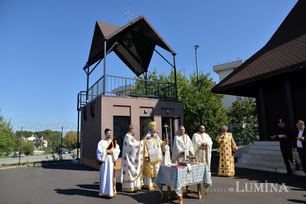 Clopot nou pentru biserica din incinta Ministerului Apărării Naționale 186707