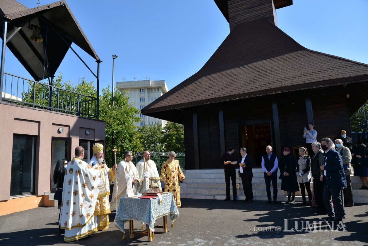 Clopot nou pentru biserica din incinta Ministerului Apărării Naționale 186708