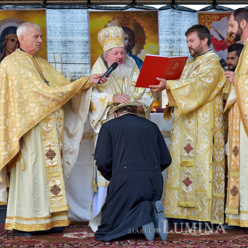 Lumina sfinţeniei pentru o nouă biserică în Chitila 186669