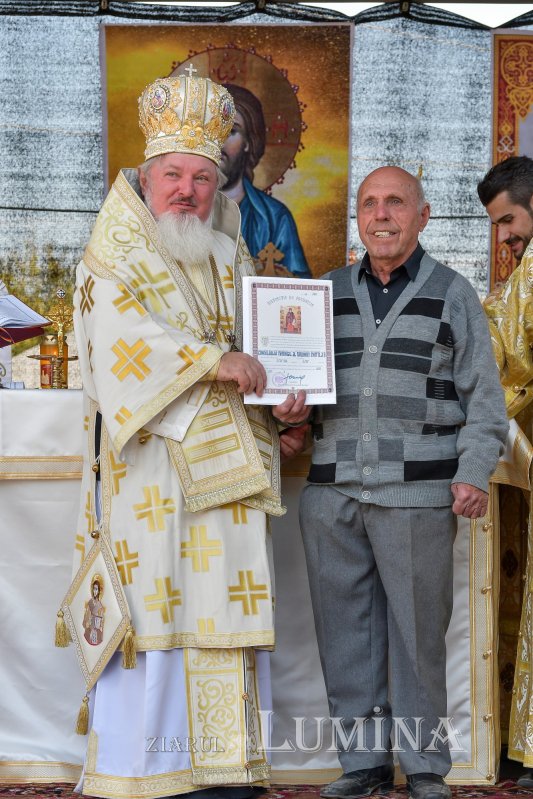 Lumina sfinţeniei pentru o nouă biserică în Chitila 186674