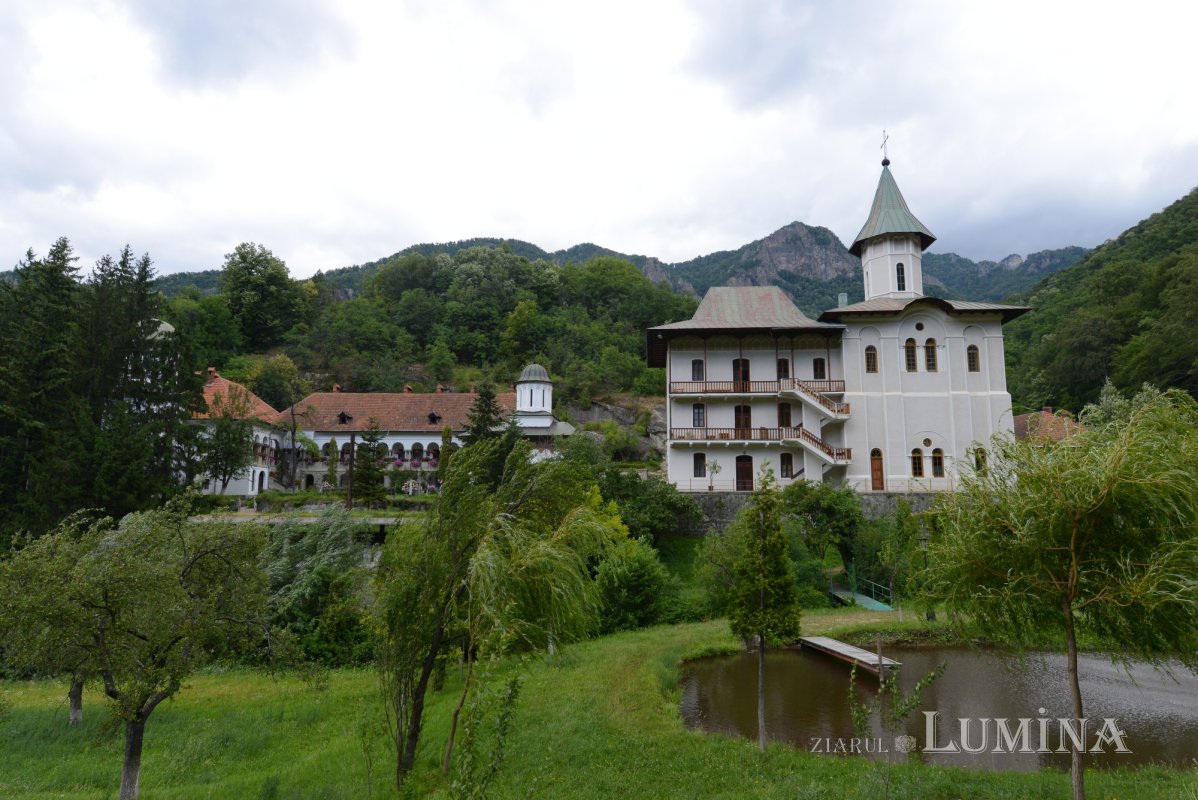 Sihăstria Mănăstirii Turnu sub harul Cuvioșilor Daniil și Misail 186918