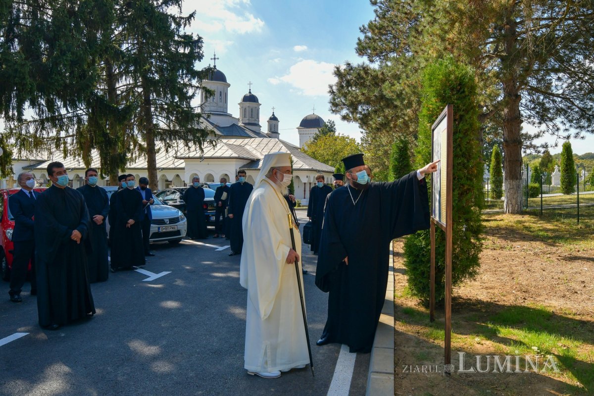 Pomenirea părintelui Dumitru Stăniloae la Mănăstirea Cernica 186998