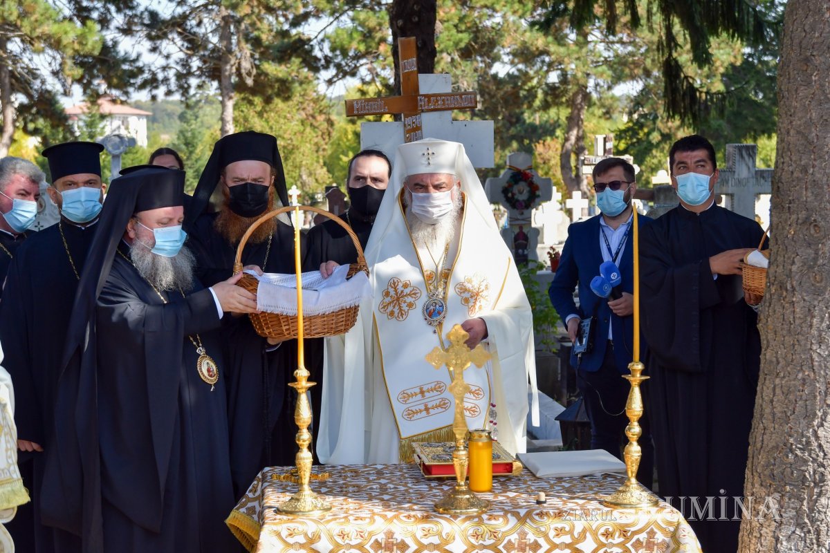 Pomenirea părintelui Dumitru Stăniloae la Mănăstirea Cernica 187010