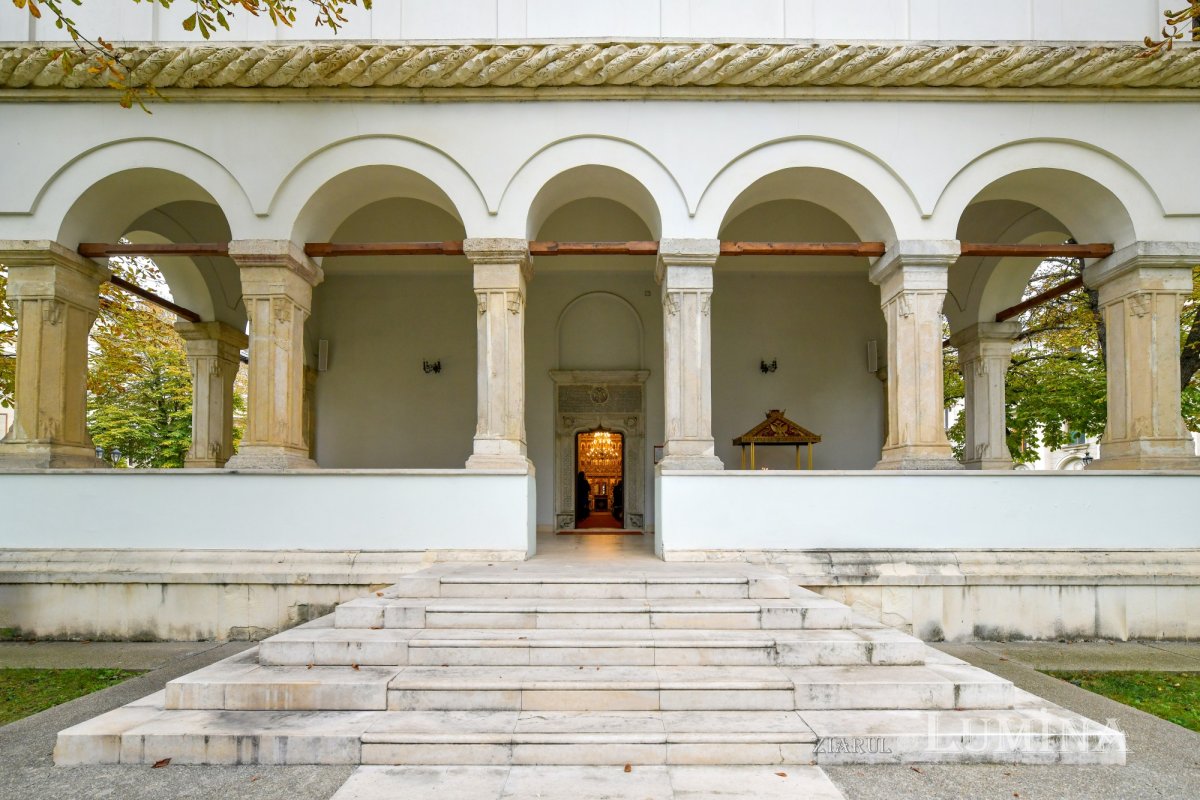 Sfinții Serghie și Vah, cinstiți la biserica Palatului Cotroceni 187167