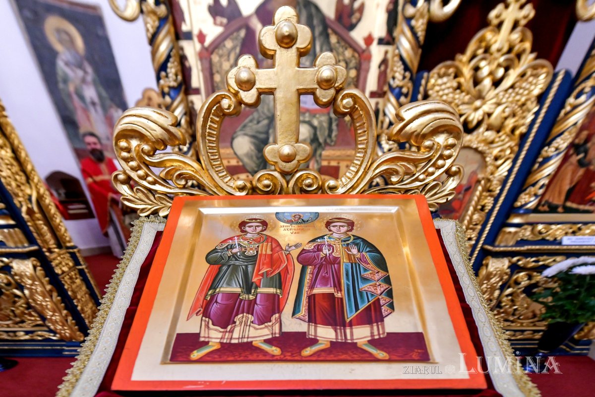 Sfinții Serghie și Vah, cinstiți la biserica Palatului Cotroceni 187174