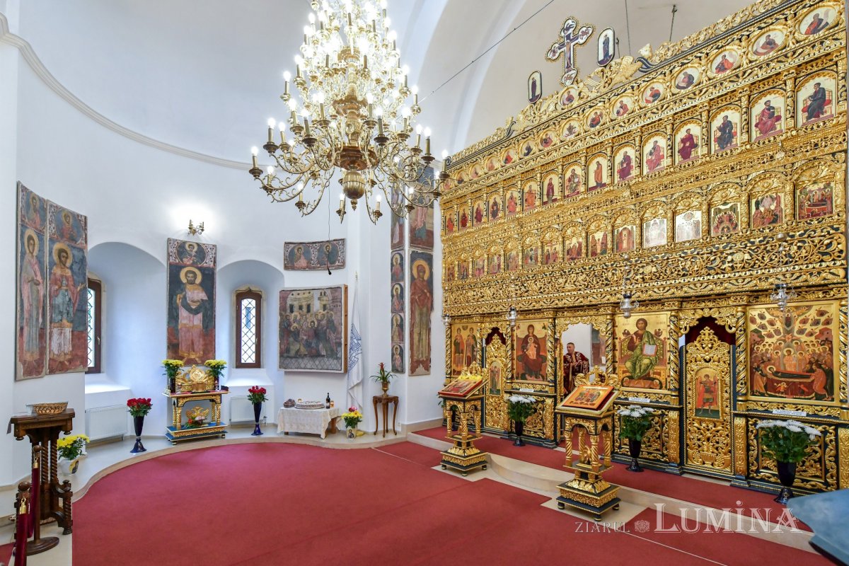 Sfinții Serghie și Vah, cinstiți la biserica Palatului Cotroceni 187177