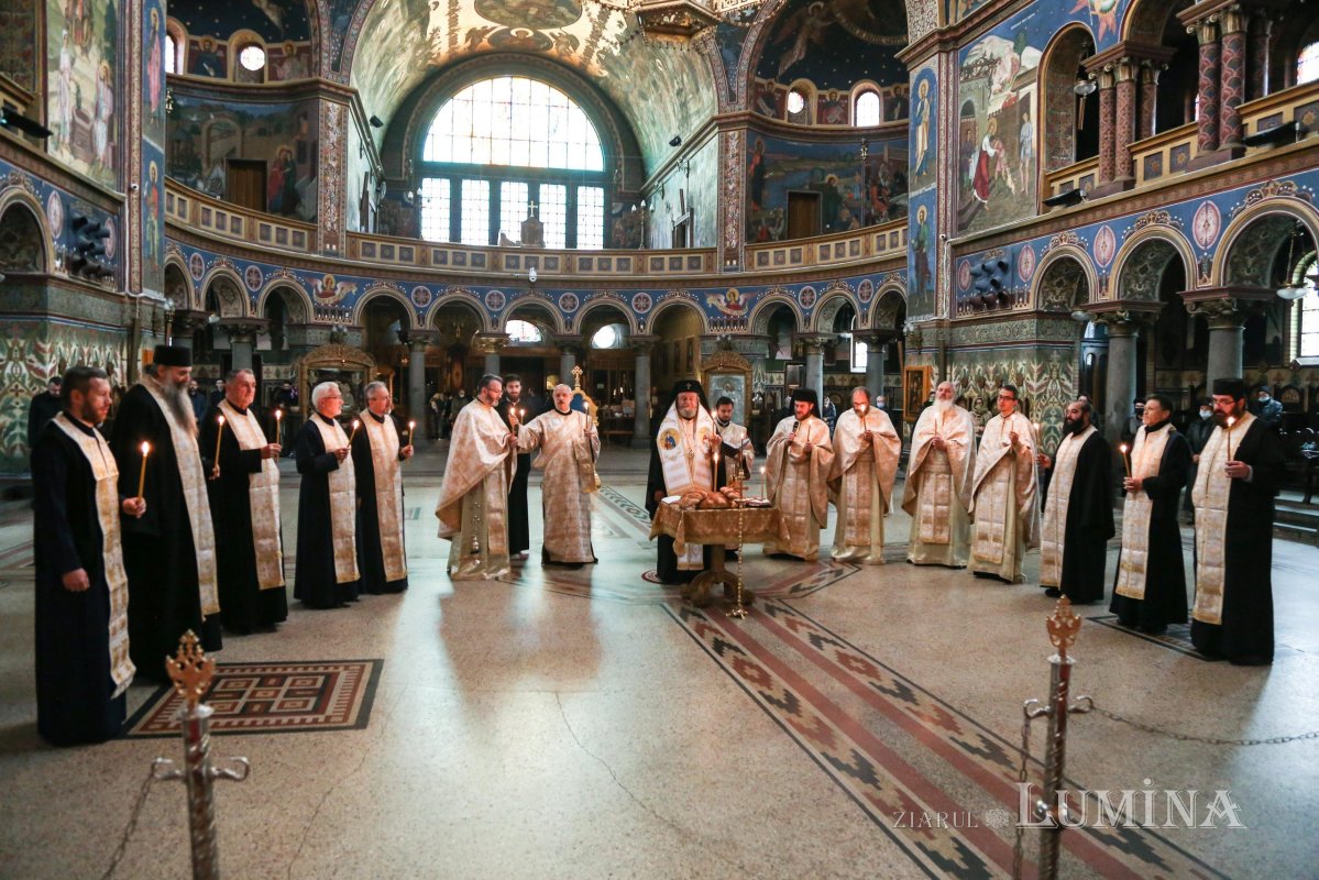 Părintele profesor Ioan Ică senior, pomenit la şase luni de la trecerea sa în veşnicie 187453