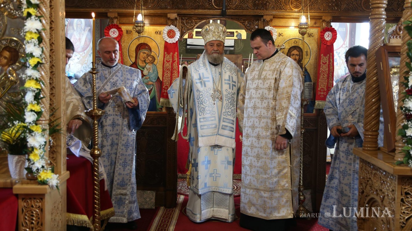 Binecuvântare pentru comunitatea Parohiei Făgăraș-Galați 187712