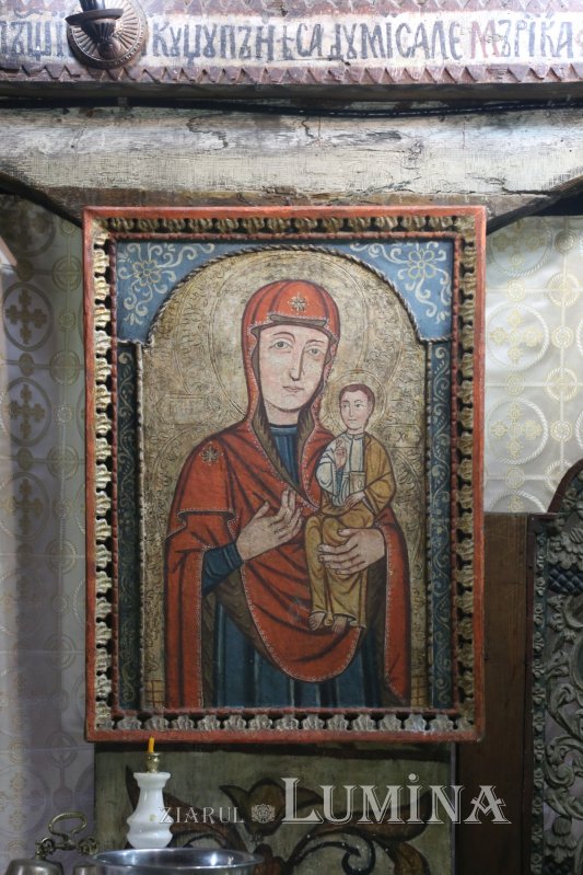 Biserica monument UNESCO „Sfânta Parascheva”, inima comunităţii din Deseşti 187914