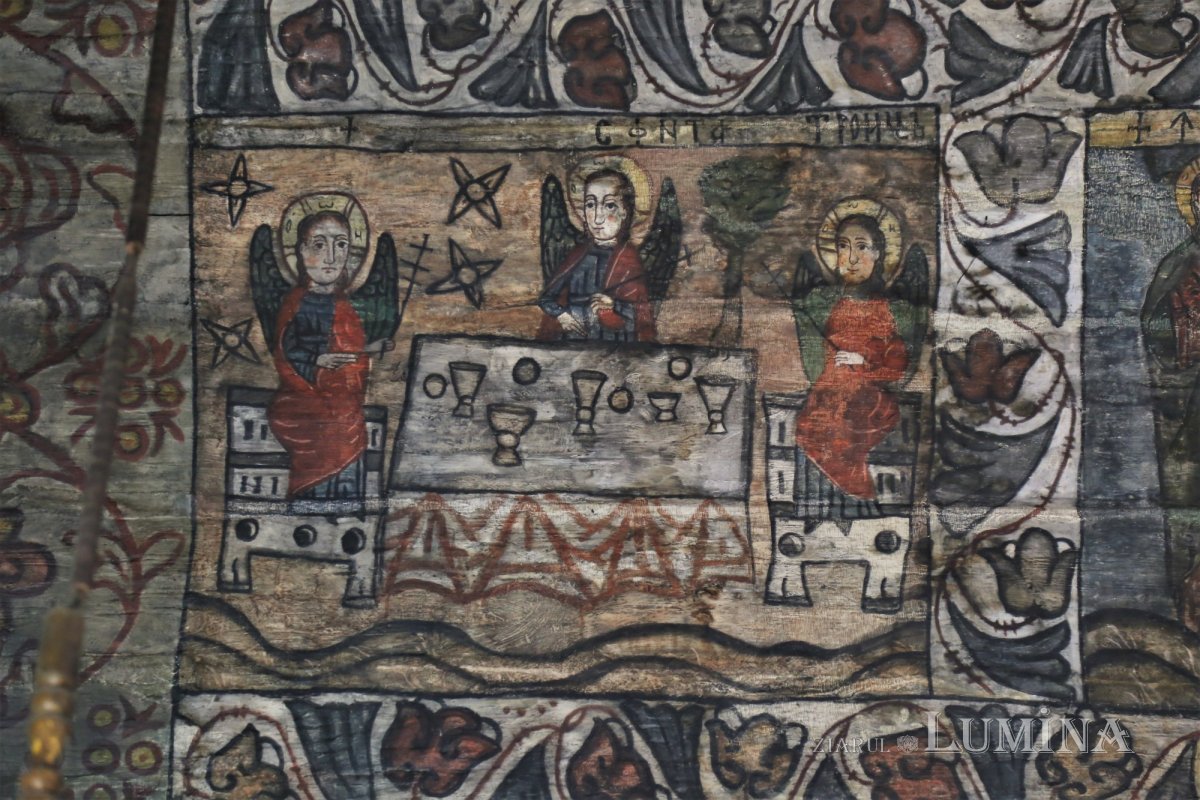 Biserica monument UNESCO „Sfânta Parascheva”, inima comunităţii din Deseşti 187967