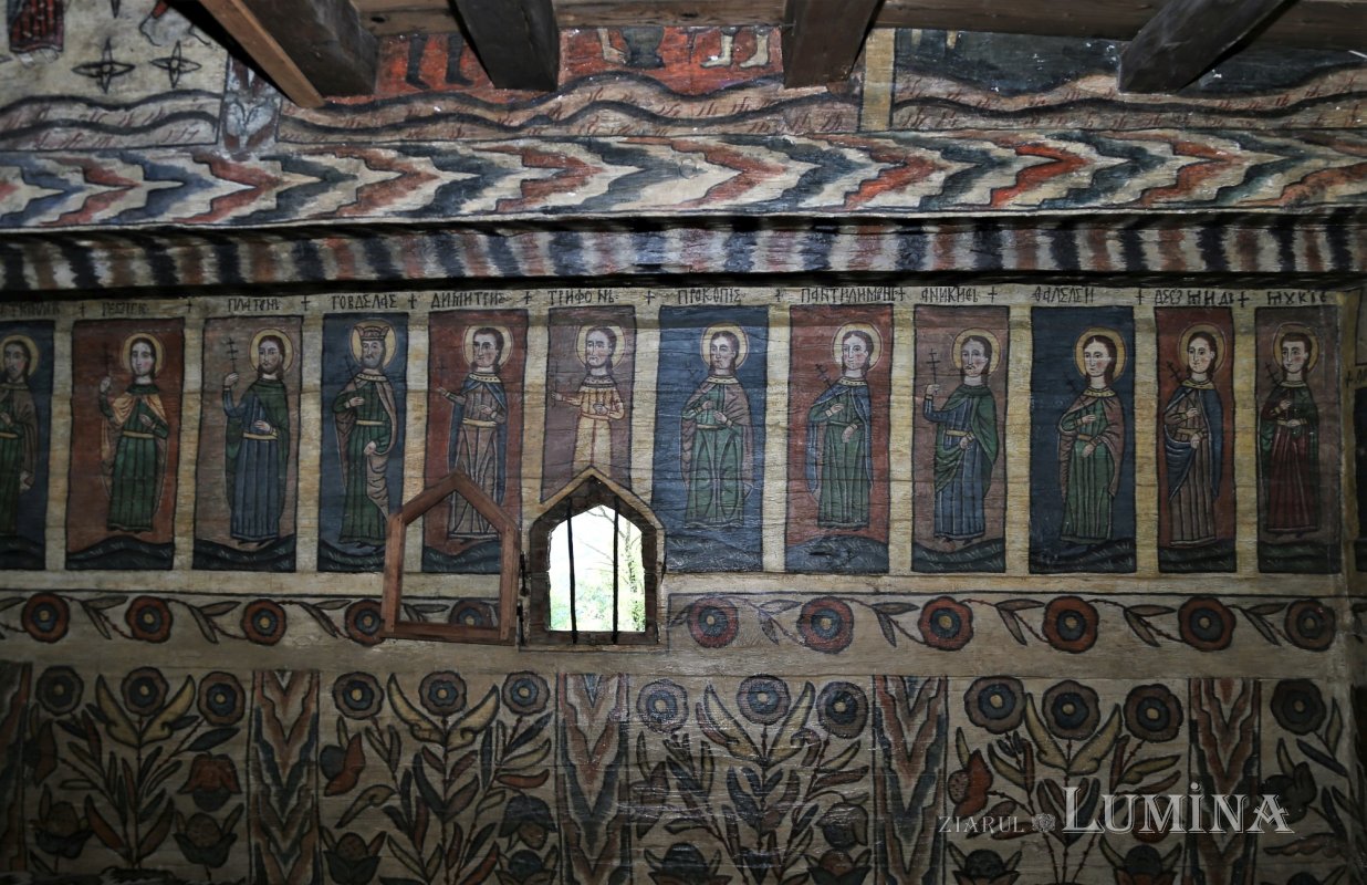 Biserica monument UNESCO „Sfânta Parascheva”, inima comunităţii din Deseşti 187982