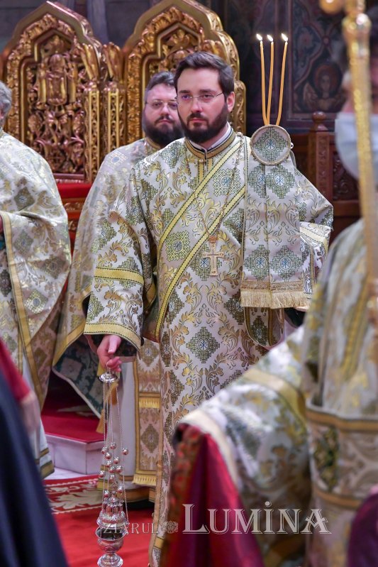 Prinos de laudă adus Ocrotitoarei Moldovei la Catedrala Patriarhală 188271