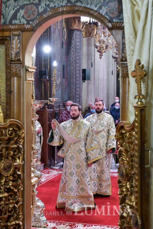 Prinos de laudă adus Ocrotitoarei Moldovei la Catedrala Patriarhală 188279
