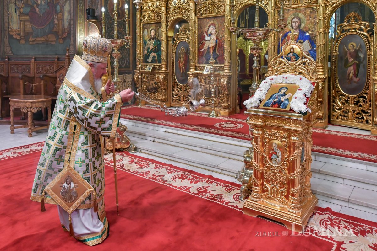 Prinos de laudă adus Ocrotitoarei Moldovei la Catedrala Patriarhală 188289