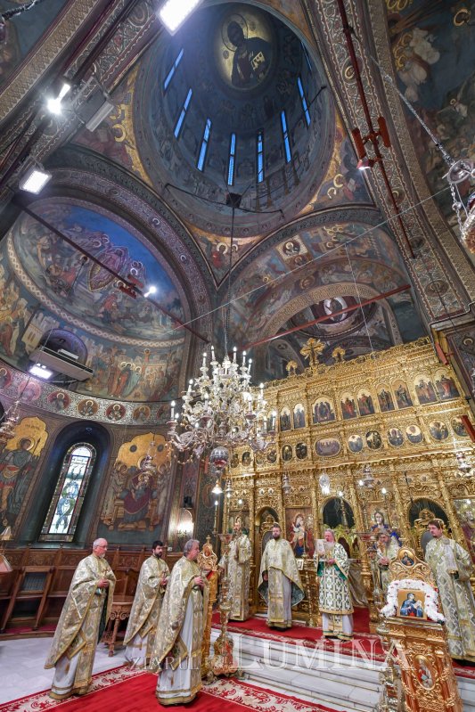 Prinos de laudă adus Ocrotitoarei Moldovei la Catedrala Patriarhală 188307