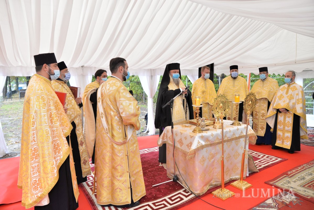 Piatră de temelie pentru noua biserică a Institutului Oncologic din București 188467