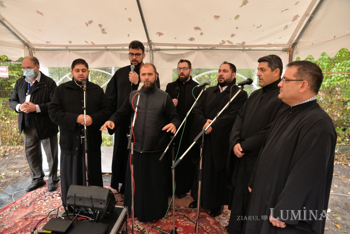 Piatră de temelie pentru noua biserică a Institutului Oncologic din București 188473