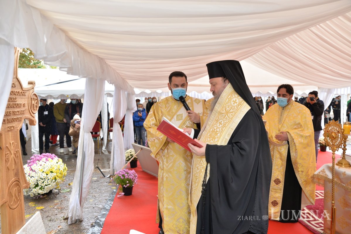 Piatră de temelie pentru noua biserică a Institutului Oncologic din București 188479