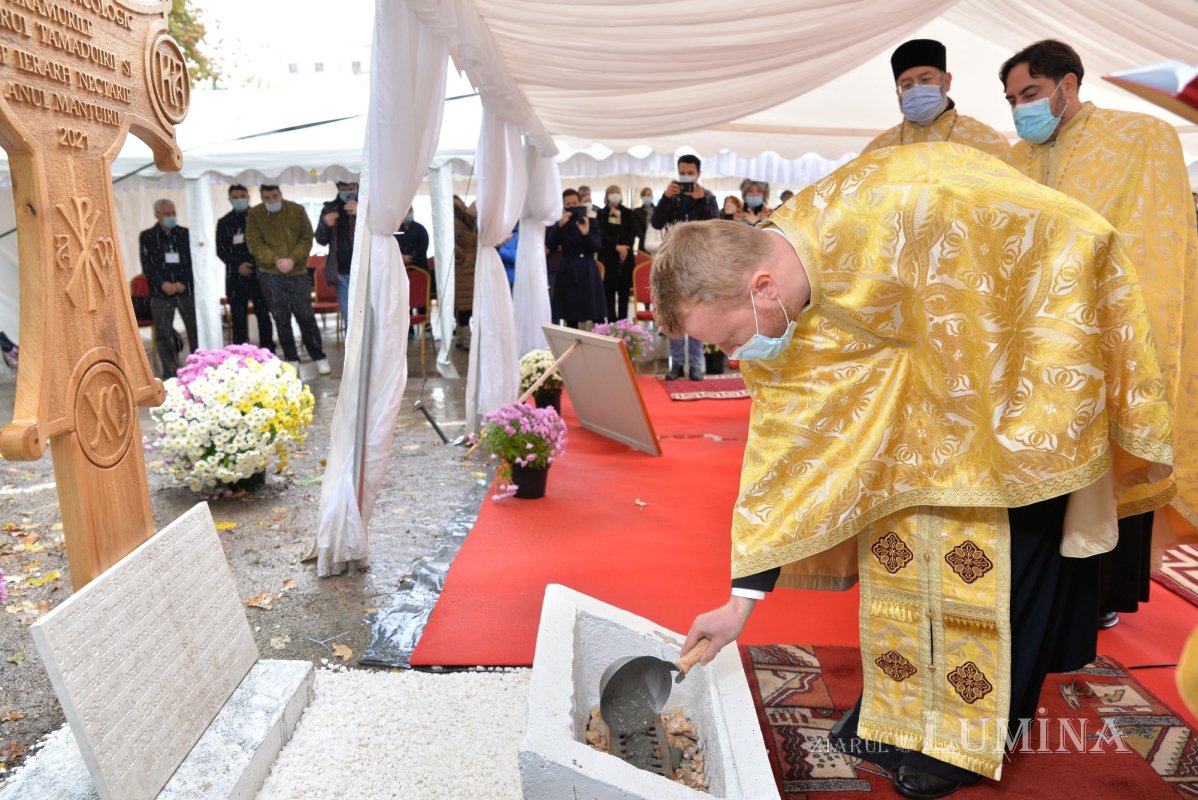 Piatră de temelie pentru noua biserică a Institutului Oncologic din București 188488