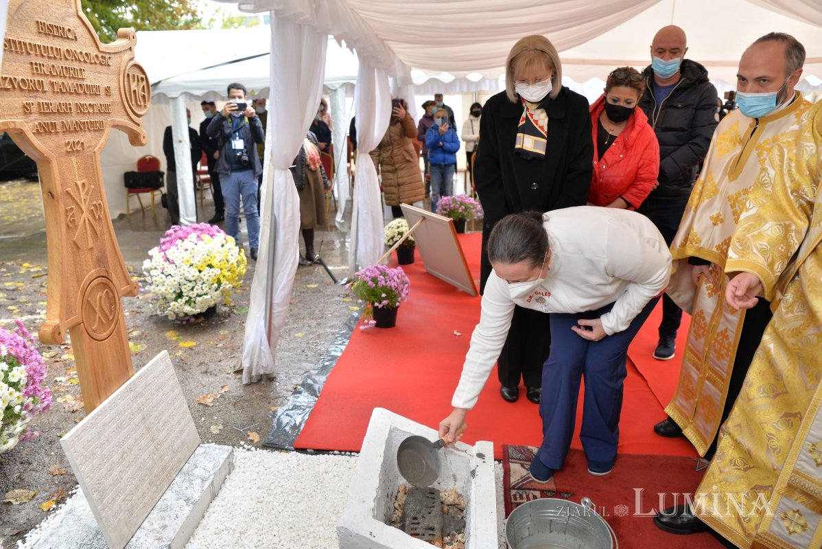 Piatră de temelie pentru noua biserică a Institutului Oncologic din București 188490