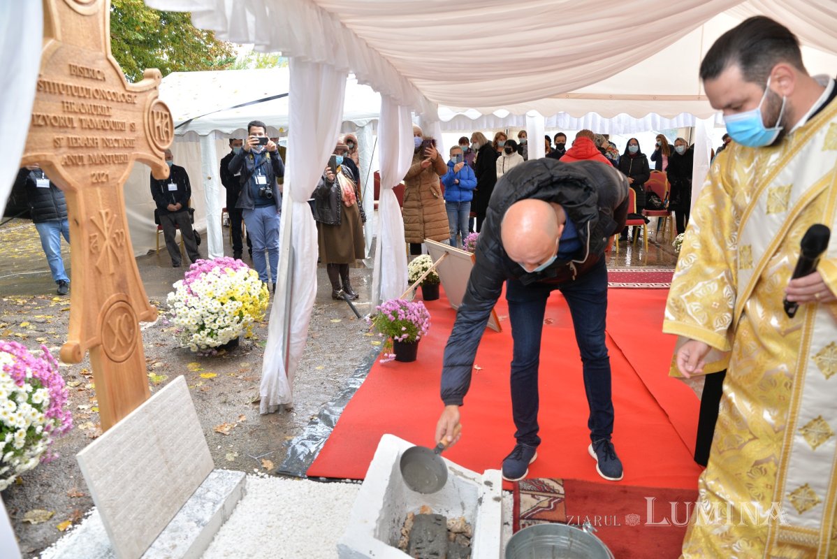 Piatră de temelie pentru noua biserică a Institutului Oncologic din București 188492