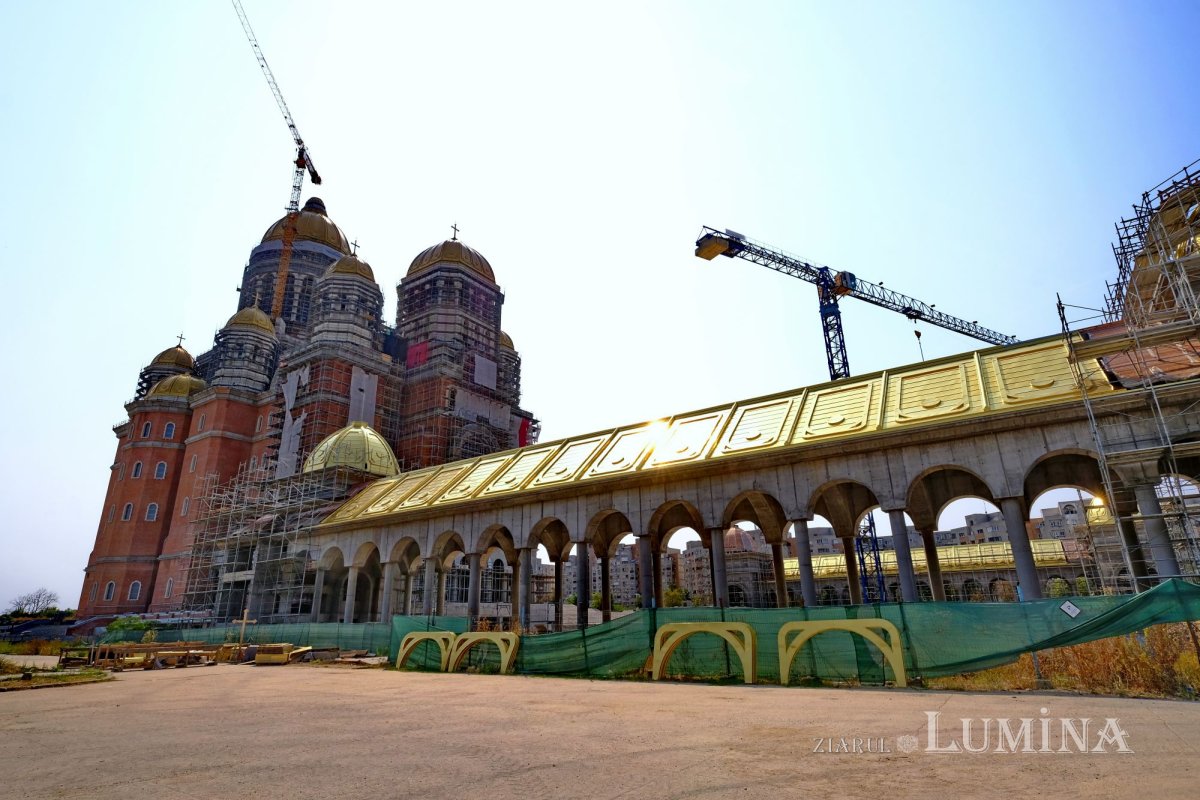 Precizări ale constructorilor privind prețul real și calitatea materialelor și lucrărilor de la Catedrala Mântuirii Neamului 188521