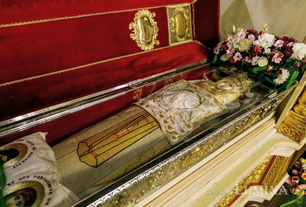 Sfânta Parascheva, 380 de ani  de „existență” românească 187757