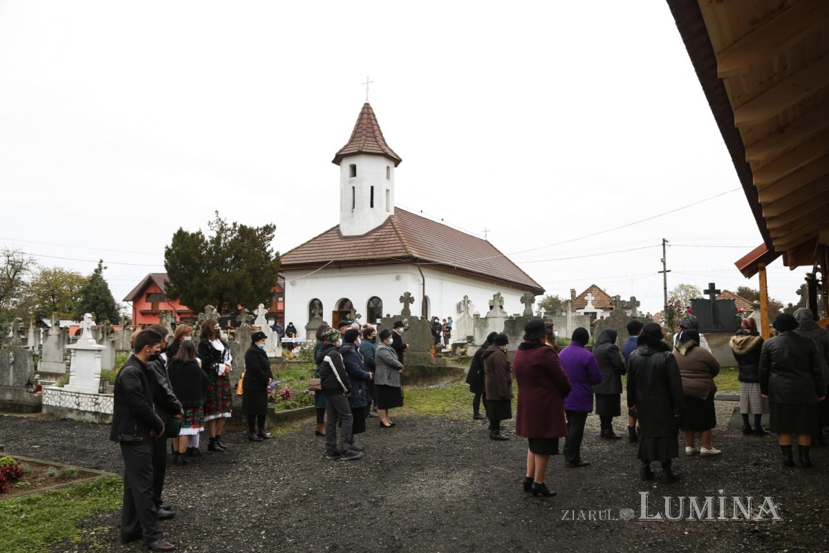 Sărbătoare în comunitatea Parohiei Sâmbăta de Sus, judeţul Braşov 188821