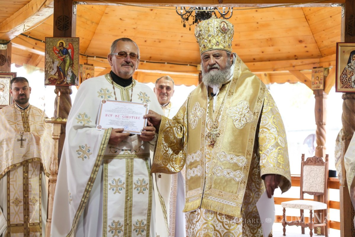 Sărbătoare în comunitatea Parohiei Sâmbăta de Sus, judeţul Braşov 188822