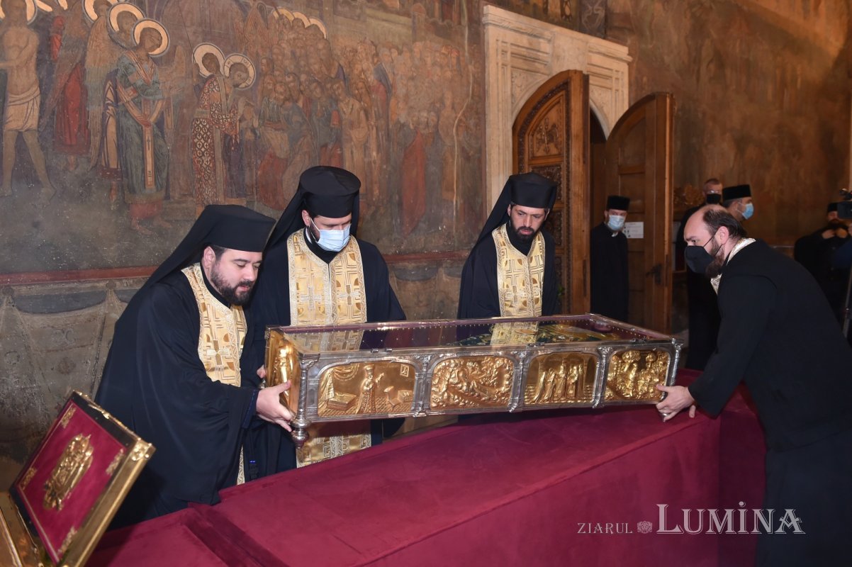 A început cinstirea sfinților ocrotitori pe Dealul Patriarhiei 189149