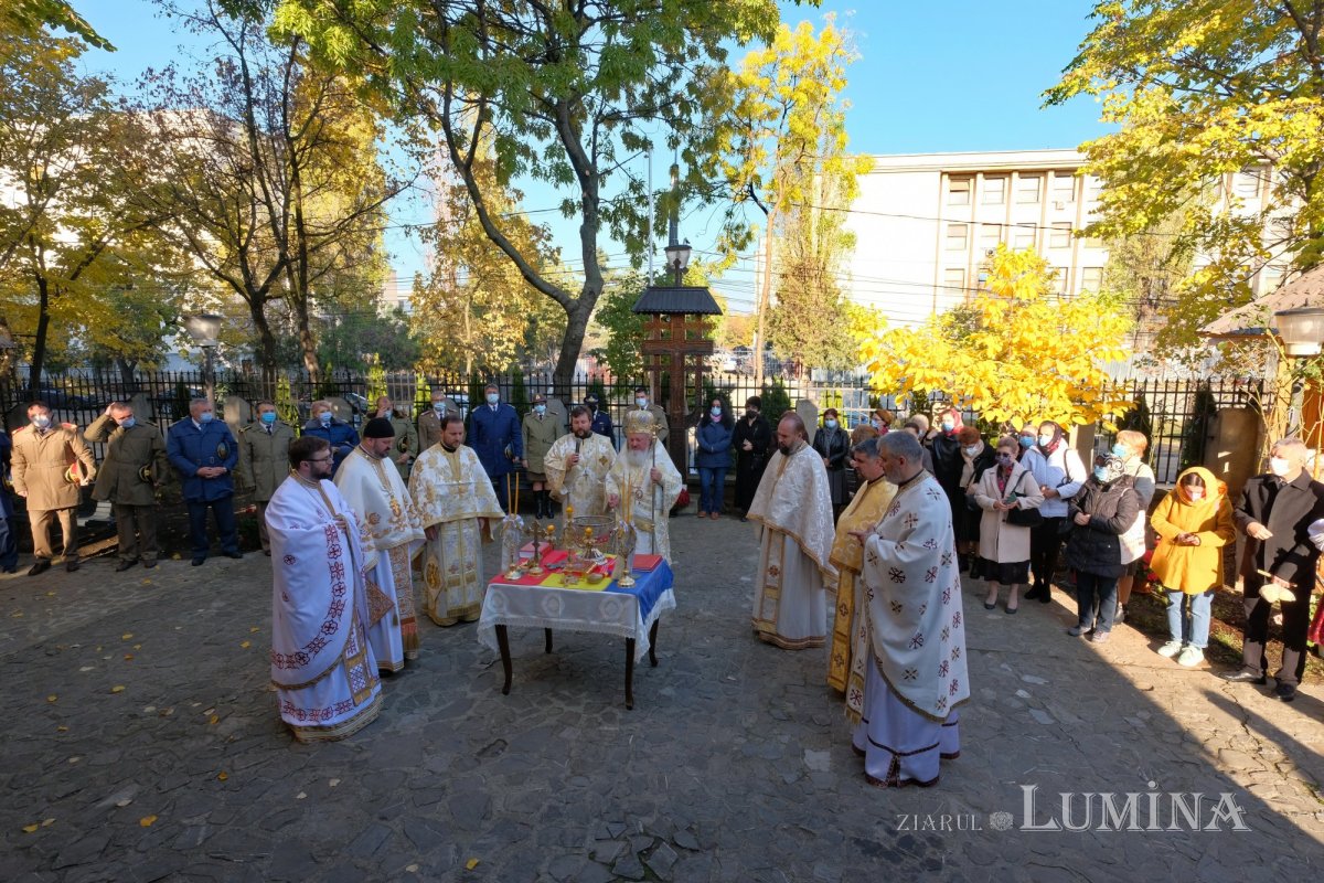 Înnoirea bisericii din incinta Universităţii Naţionale de Apărare „Carol I” 189177