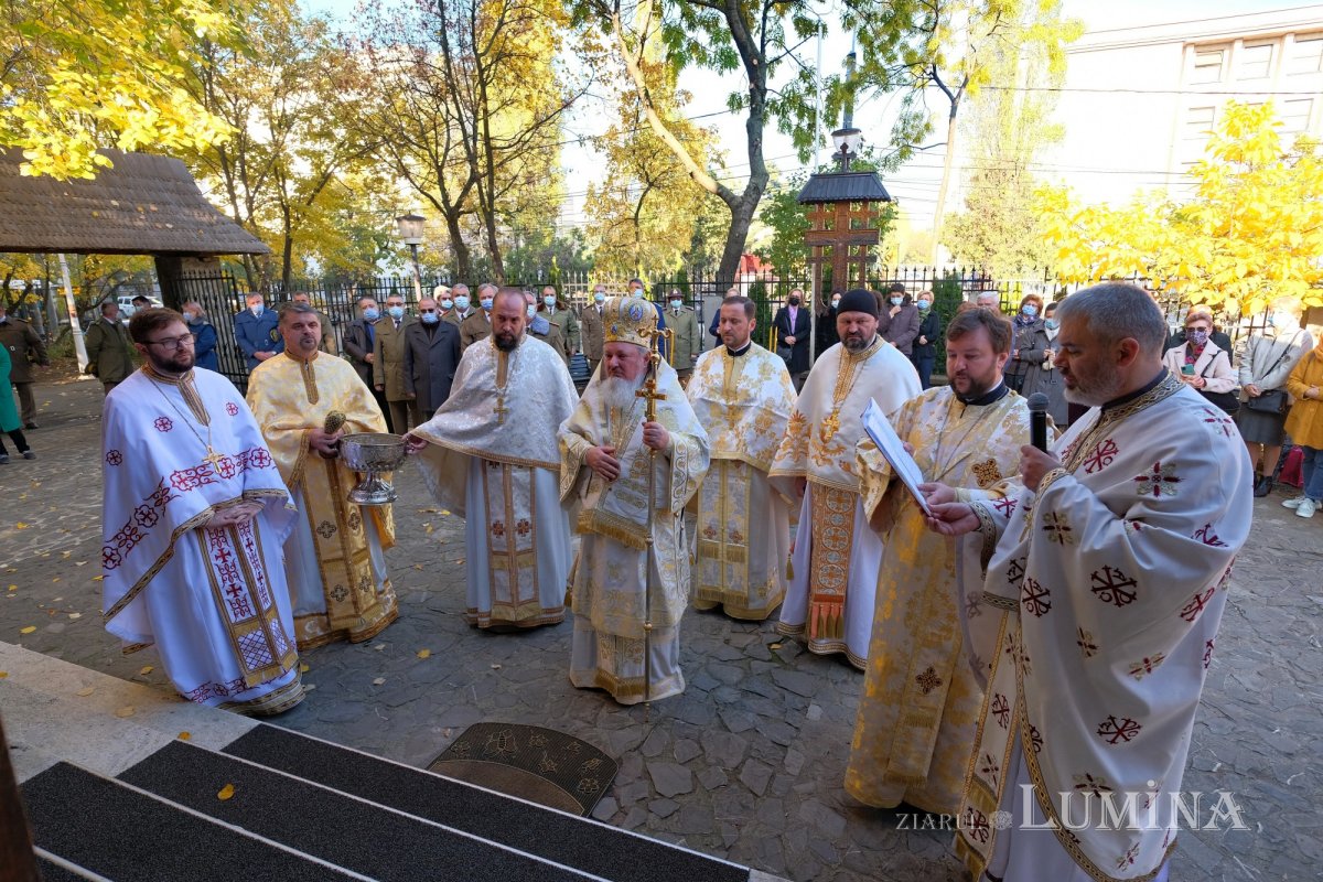 Înnoirea bisericii din incinta Universităţii Naţionale de Apărare „Carol I” 189185