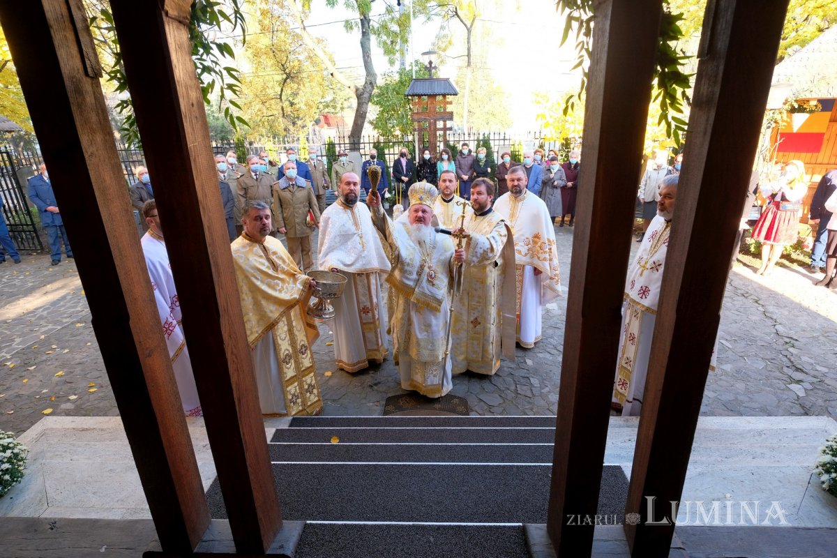 Înnoirea bisericii din incinta Universităţii Naţionale de Apărare „Carol I” 189186