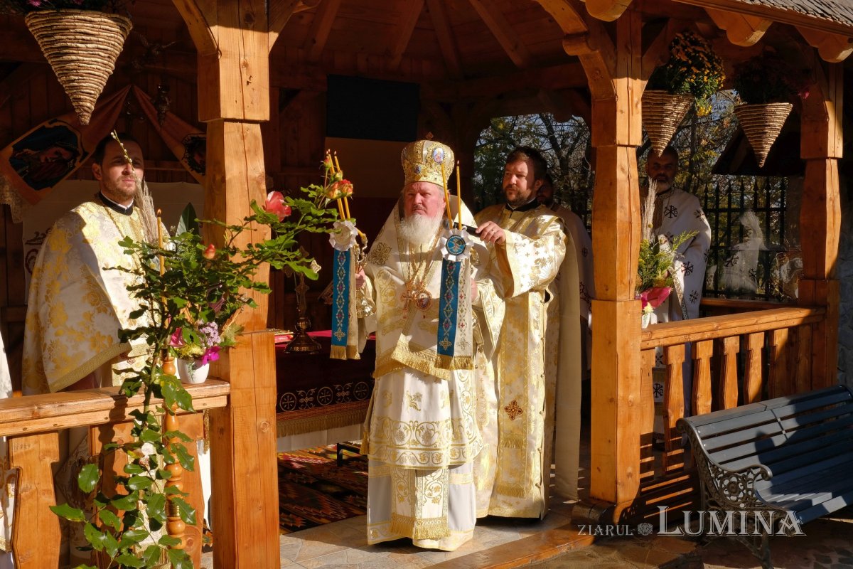 Înnoirea bisericii din incinta Universităţii Naţionale de Apărare „Carol I” 189198