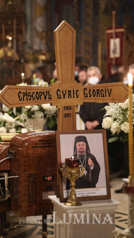 Slujbă de priveghi pentru Preasfinţitul Gurie, la Catedrala Episcopală din Deva 189307