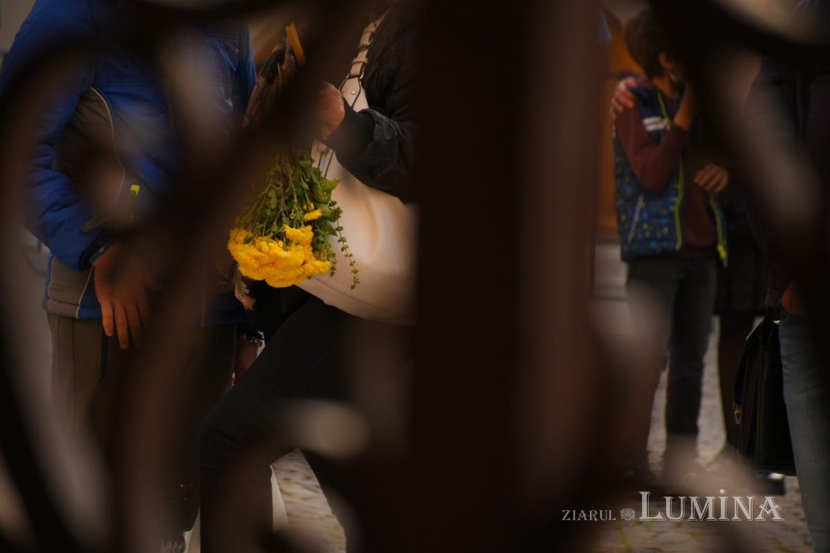 Ceasuri de priveghere pe Colina Bucuriei 189621