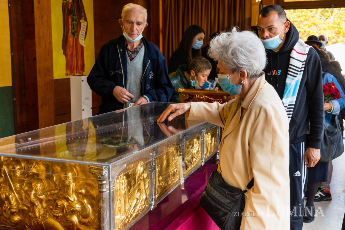 Ceasuri de priveghere pe Colina Bucuriei 189654