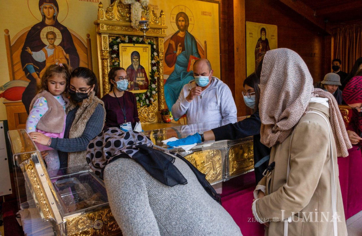 Ceasuri de priveghere pe Colina Bucuriei 189667