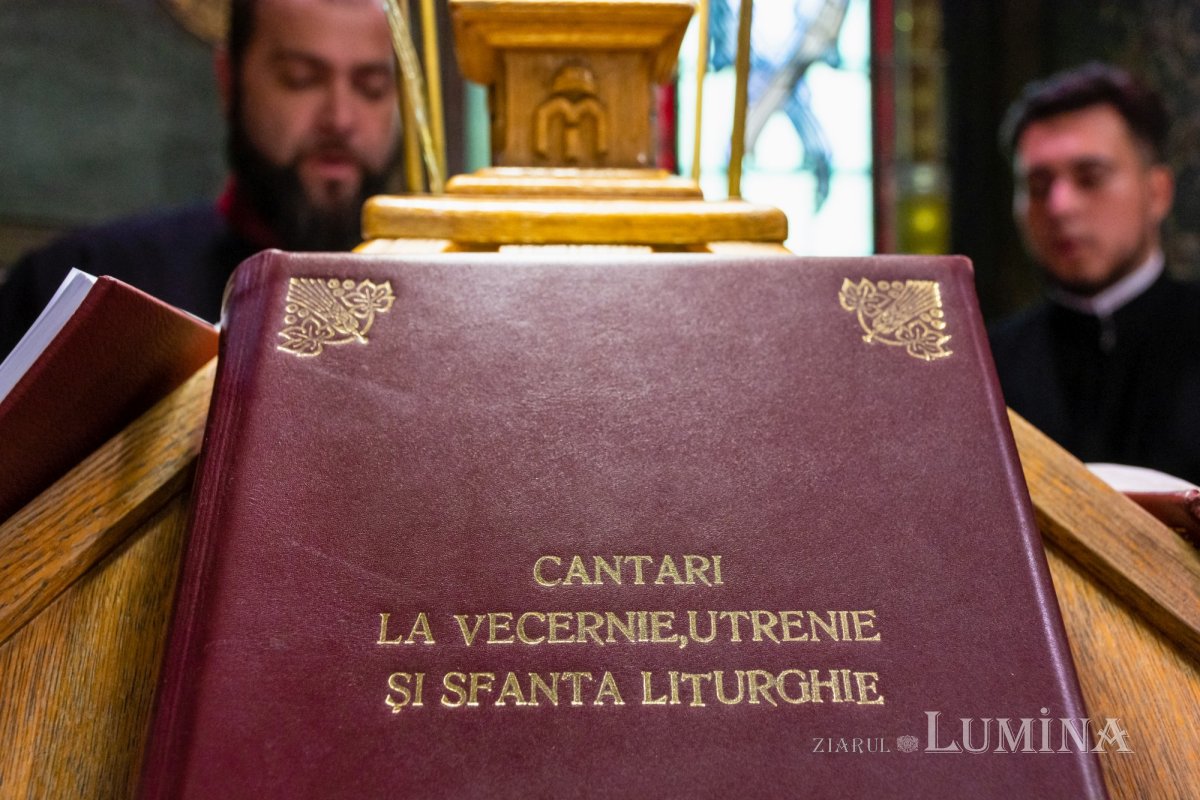 Ceasuri de priveghere pe Colina Bucuriei 189690