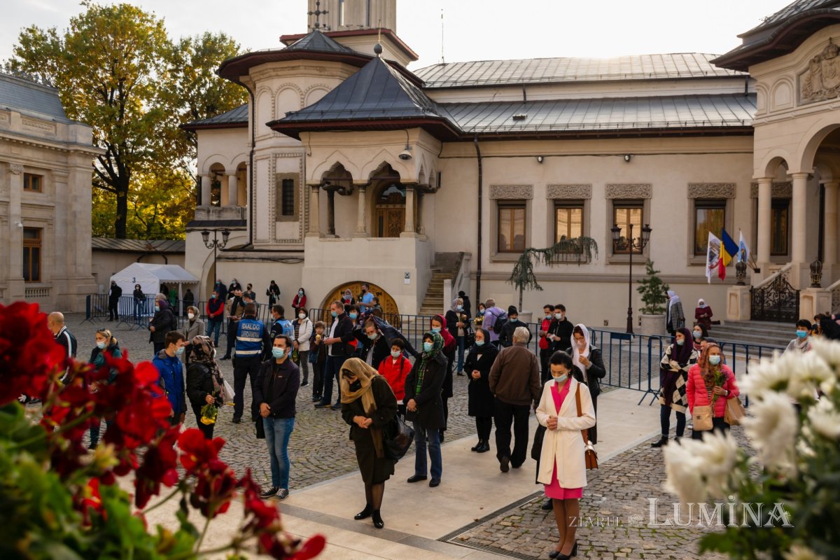 Ceasuri de priveghere pe Colina Bucuriei 189701