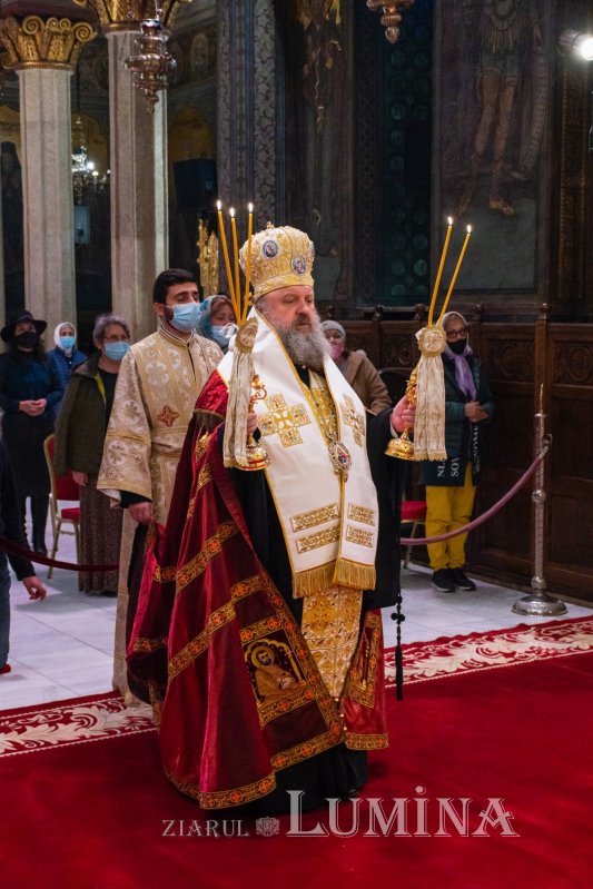 Ceasuri de priveghere pe Colina Bucuriei 189716