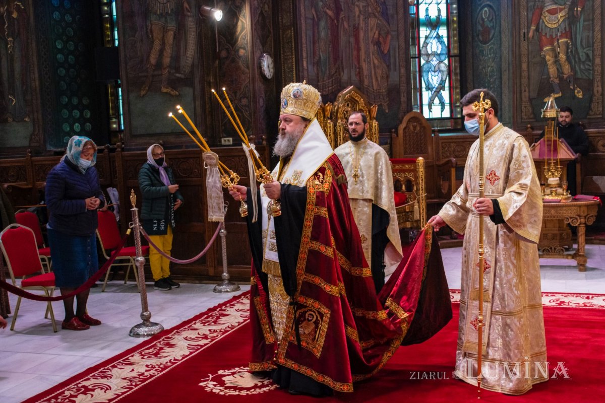 Ceasuri de priveghere pe Colina Bucuriei 189719