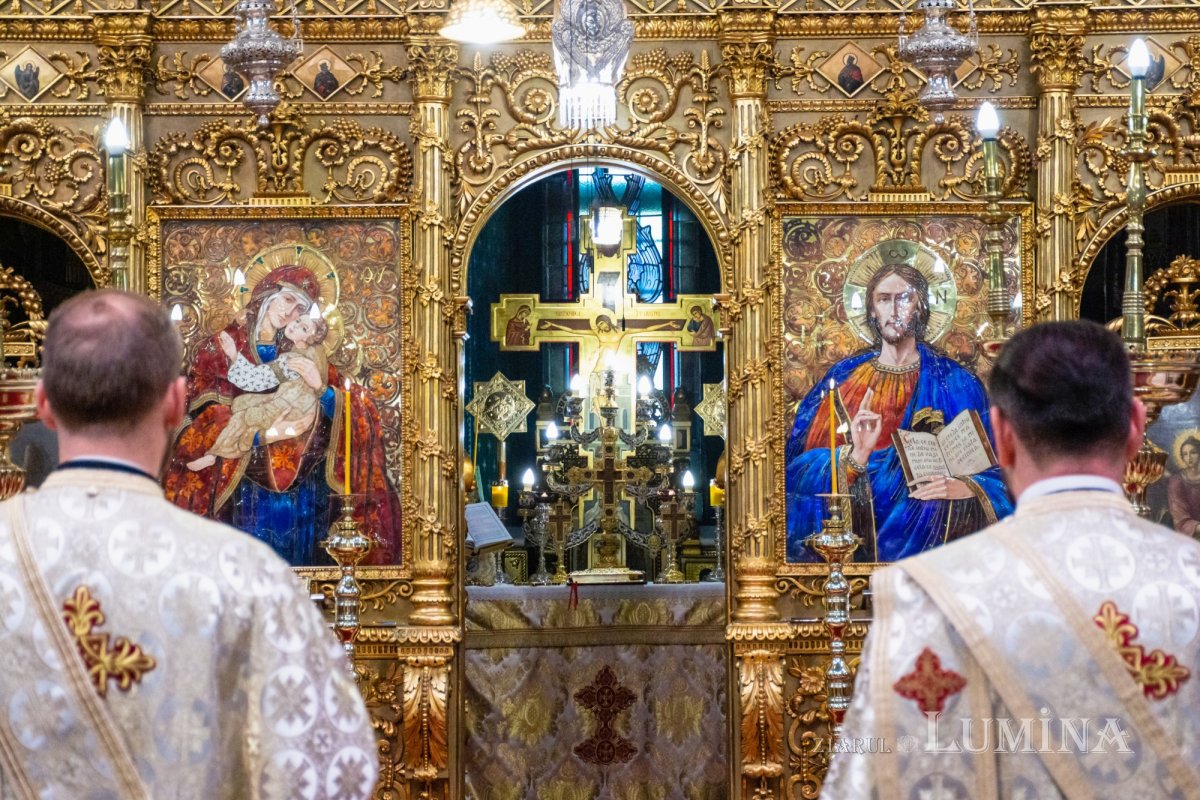 Ceasuri de priveghere pe Colina Bucuriei 189729