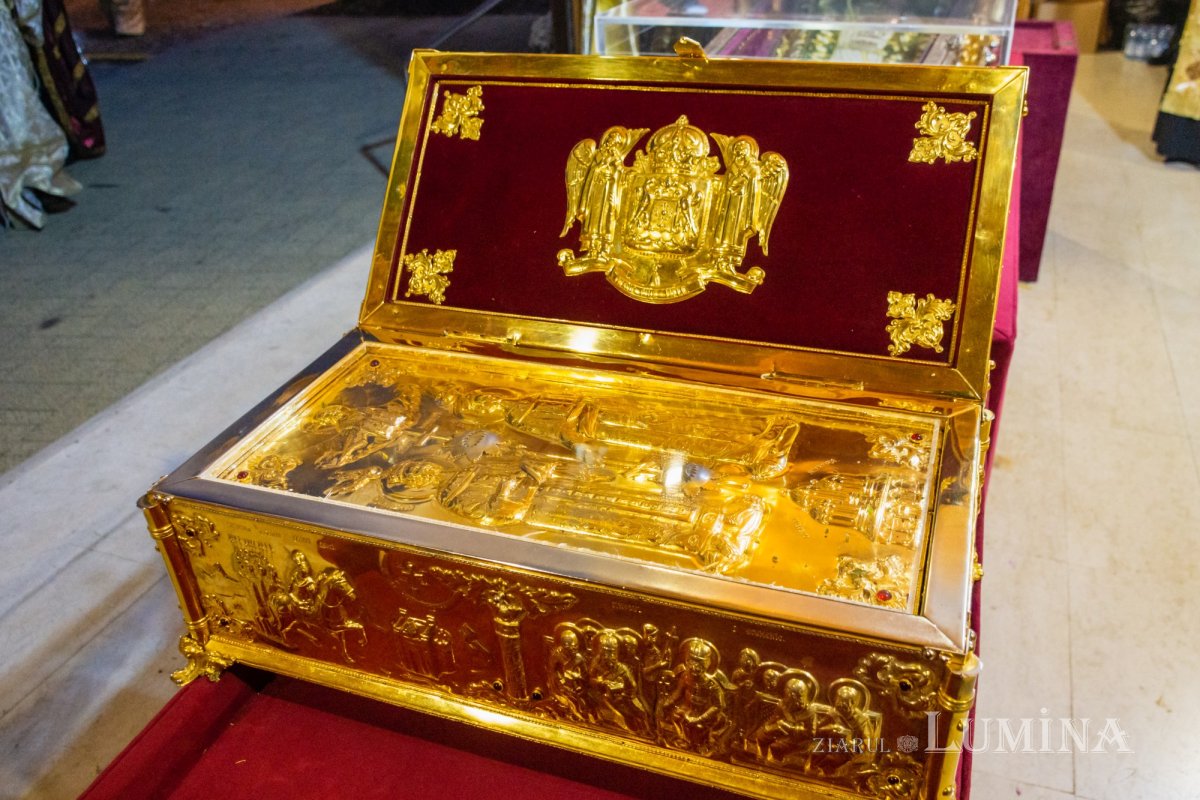 Ceasuri de priveghere pe Colina Bucuriei 189787