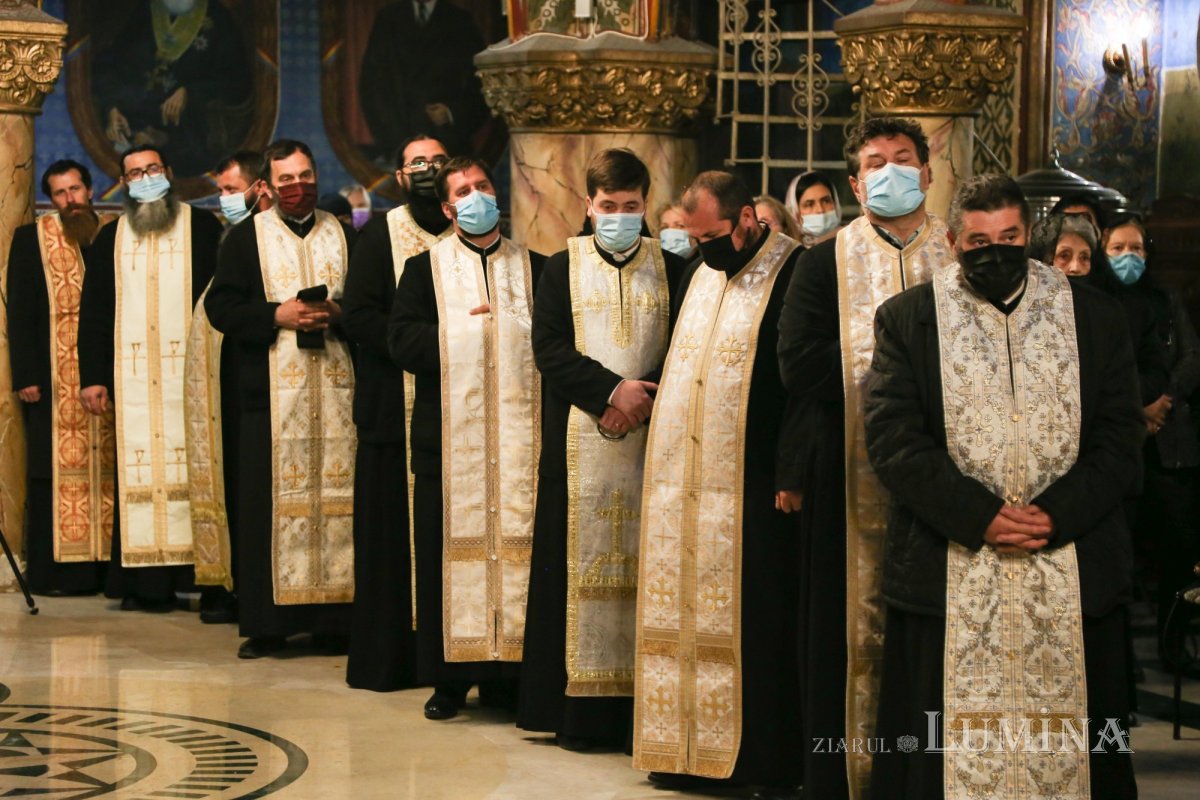 Odihnă veşnică pentru Preasfinţitul Gurie în Catedrala Episcopală din Deva 189502