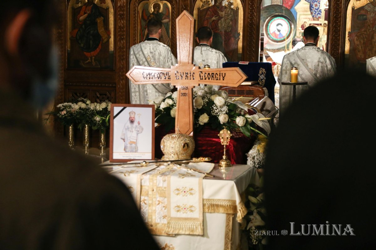 Odihnă veşnică pentru Preasfinţitul Gurie în Catedrala Episcopală din Deva 189503