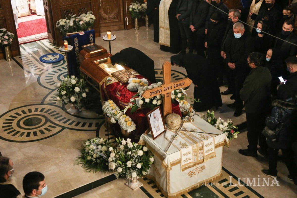 Odihnă veşnică pentru Preasfinţitul Gurie în Catedrala Episcopală din Deva 189504